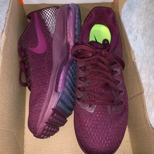 Women’s Nike Zoom size 5.5